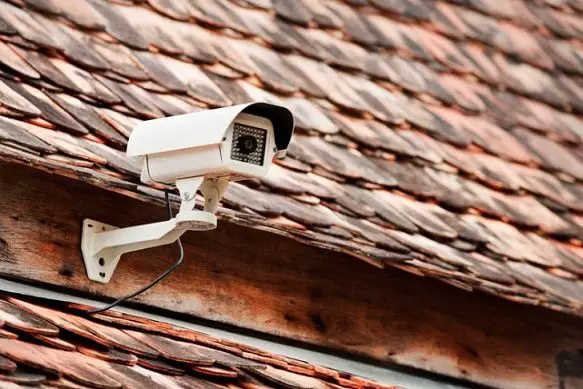 CCTV-monitoring-the-outside-environment